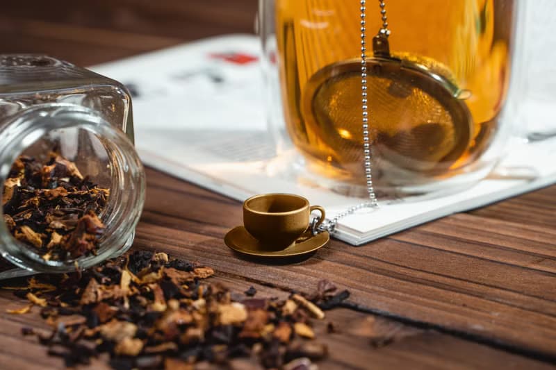 01LIV 不銹鋼濾茶器 CHICHI 濾茶球 茶杯吊饰 原創設計 泡茶器