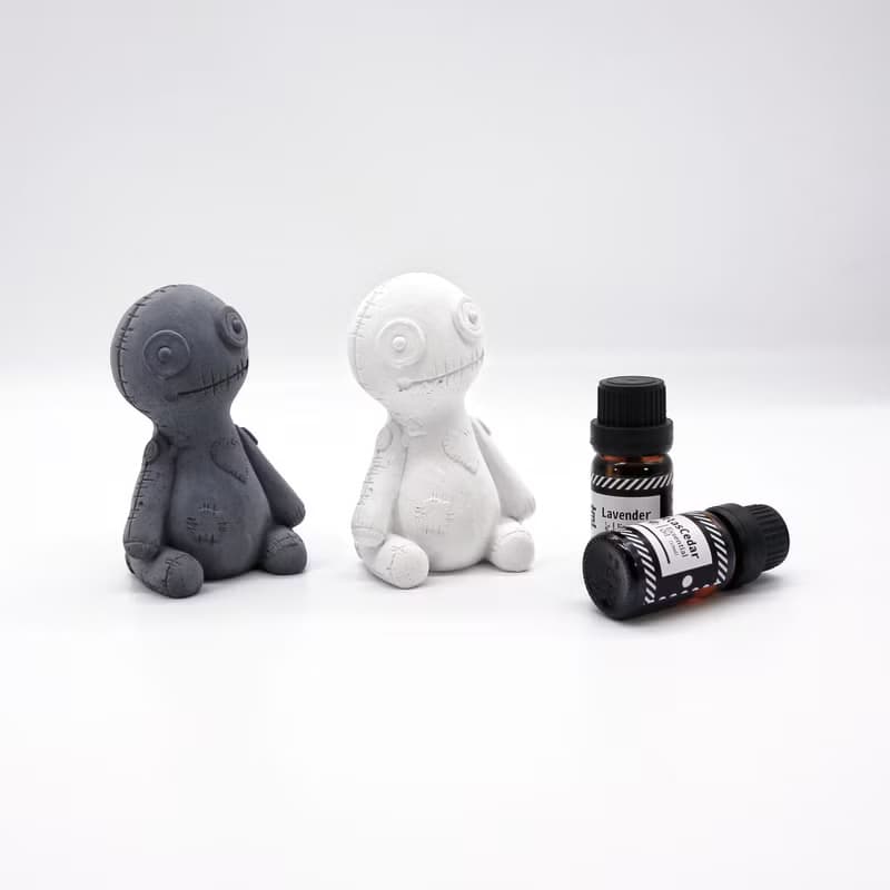 Voodoo DOLL Aroma stone I 巫毒娃娃 I 擴香石 I 水泥 I 附精油