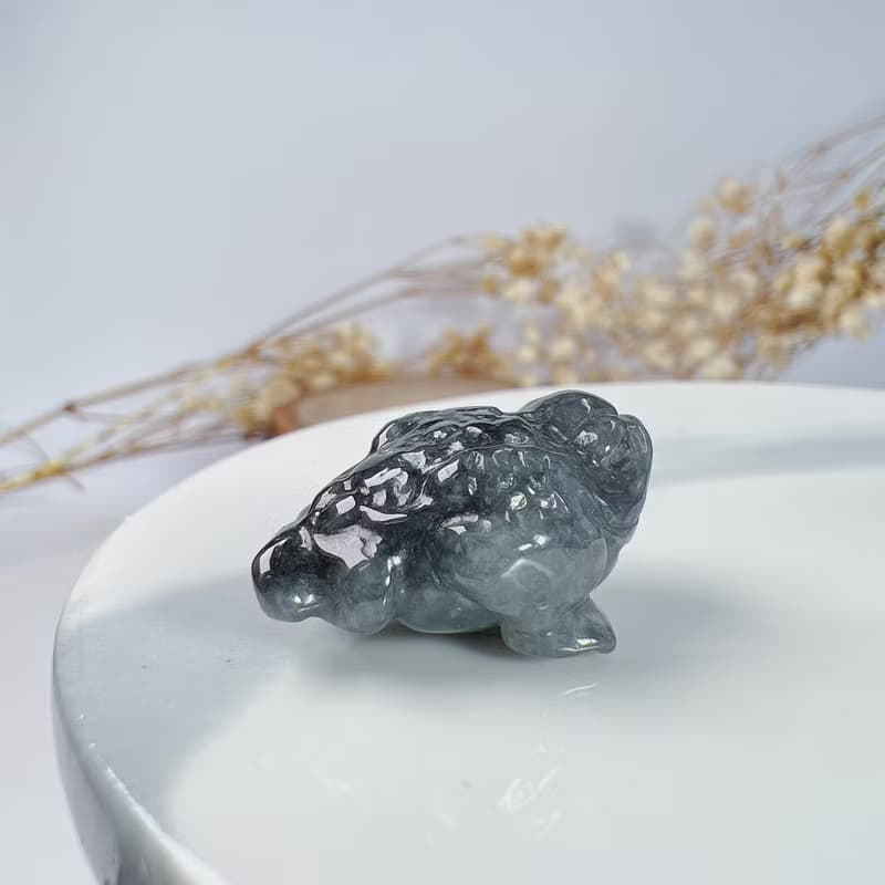 【招財神獸】烏雞翡翠三腳蟾蜍 | 天然緬甸玉A貨翡翠 | 送禮