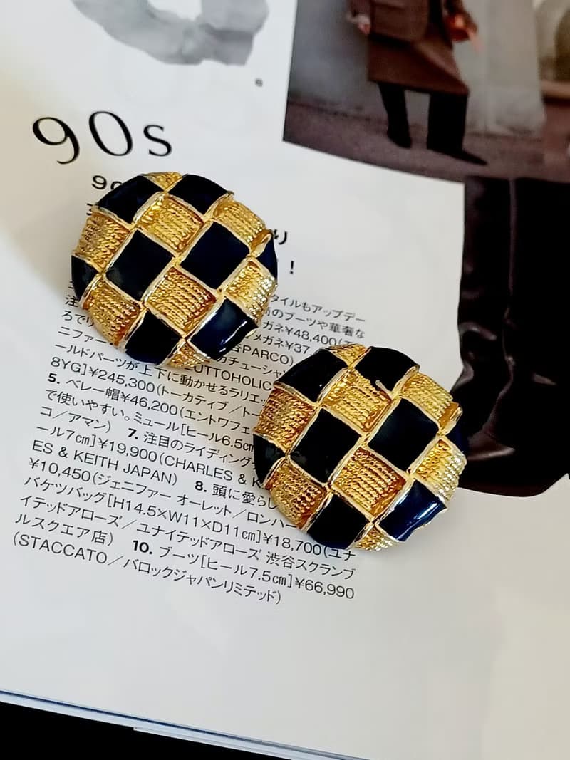 vintage jewelry  典雅琺瑯波蘿格紋 夾式耳環