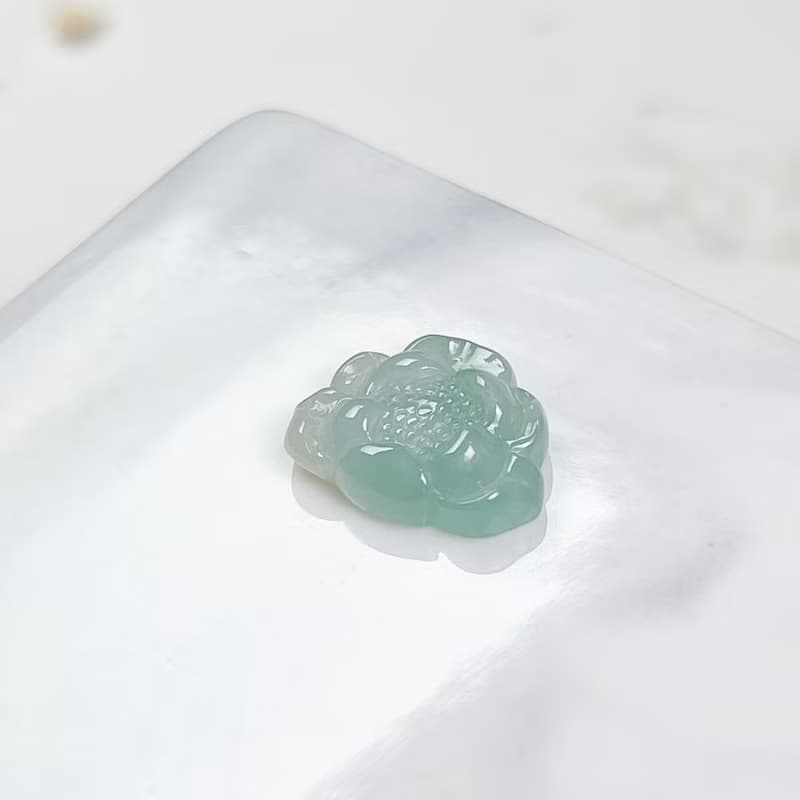 冰種飄綠翡翠蓮花 | 天然緬甸玉A貨翡翠 | 送禮