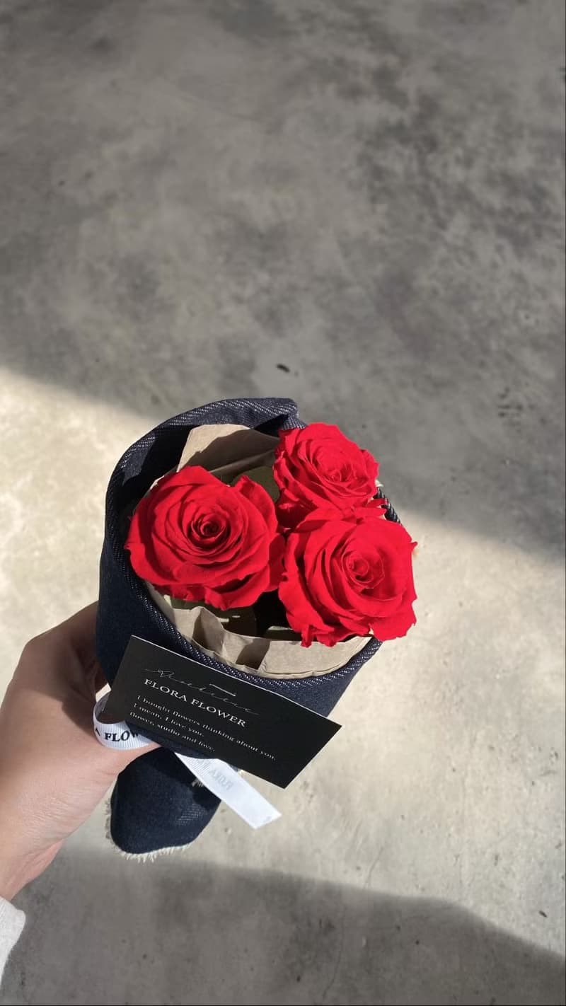 Flora Flower俄羅斯永生花束-熱戀紅/初戀粉(3朵)