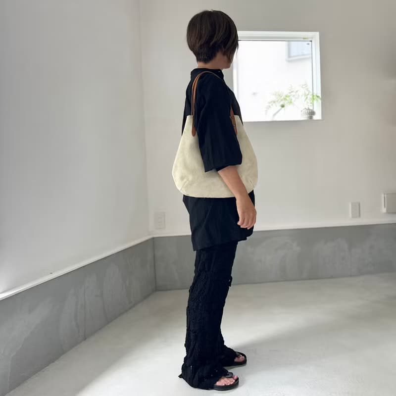 【2025登場Mサイズ】牛床ベロアと極厚オイルヌメの丸型トートバッグ M-size【ビアッカ】