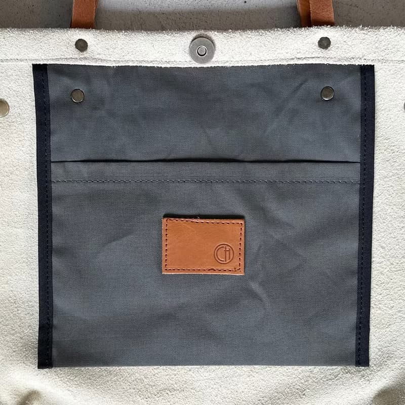 【2025登場Mサイズ】牛床ベロアと極厚オイルヌメの丸型トートバッグ M-size【ビアッカ】