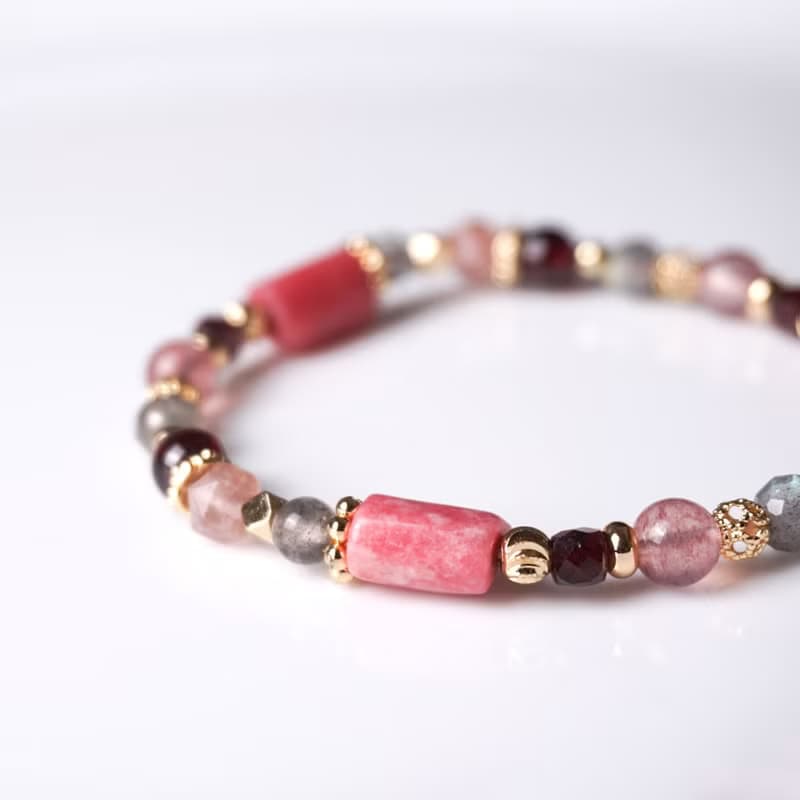 玫瑰星雲 // 薔薇輝石石榴石草莓晶拉長石 手鍊 // 內在安穩 桃花