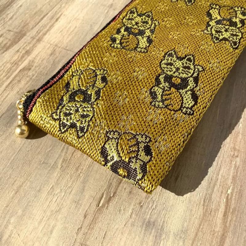 ミニポーチ【金の招き猫】畳縁製　小銭入れ　カードケース　縁起物　金　猫