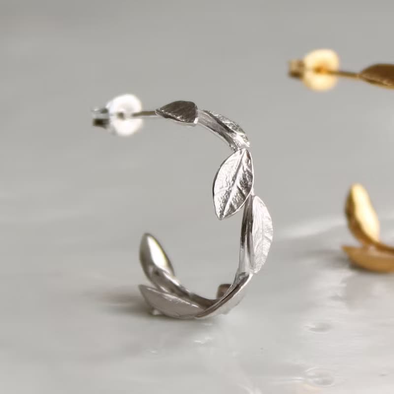 Small leaf hoop earrings