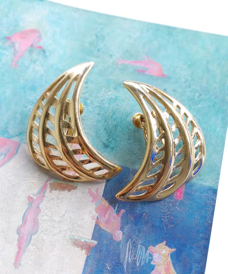 Vintage Jewelry 西洋古董飾品 Napier 簍空 月形 夾式耳環