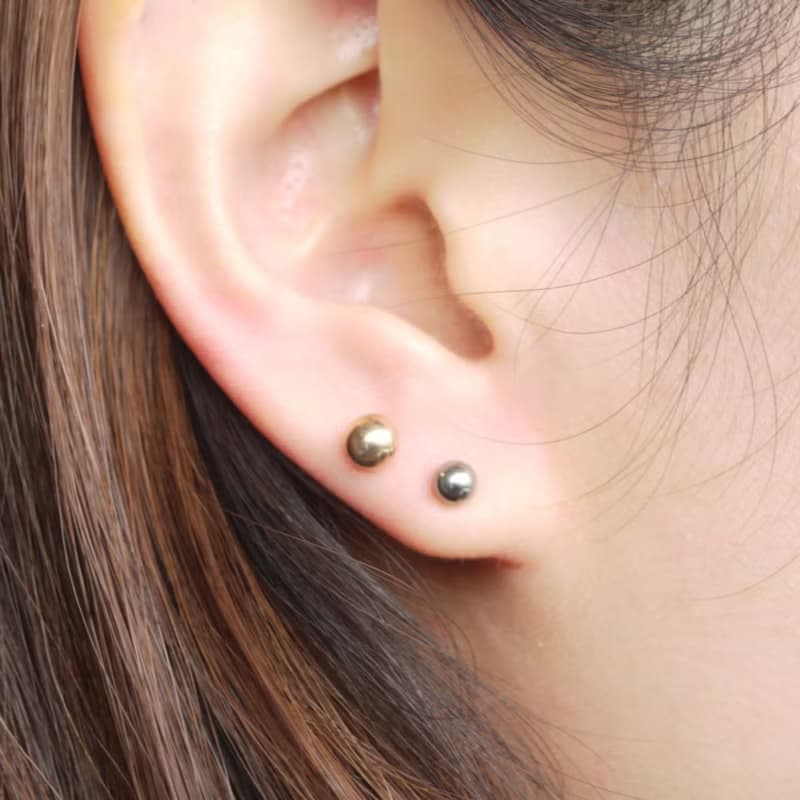 極簡真我 抗過敏 純鈦耳環一對 4mm
