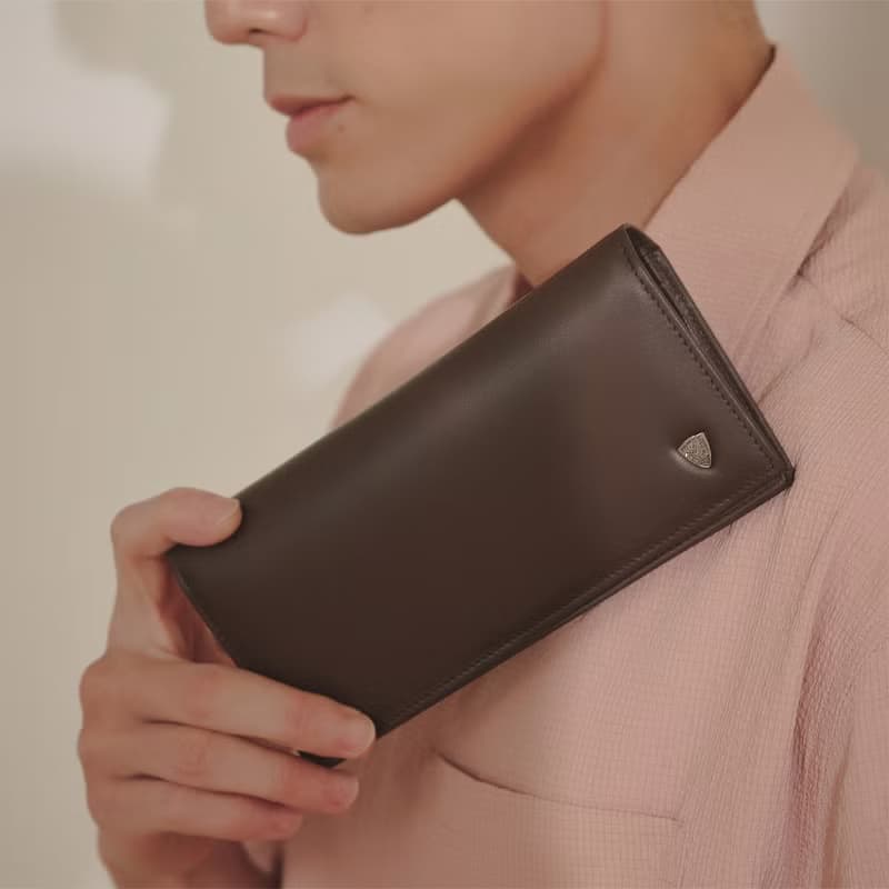 【金安德森】Owen 牛皮單窗翻蓋式長夾-巧克力棕