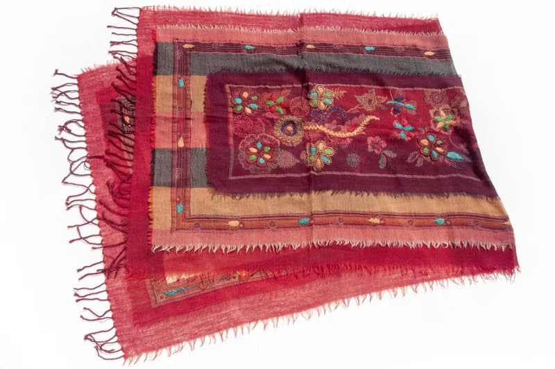 喀什米爾Cashmere/水煮羊毛披肩/針織圍巾/刺繡圍巾/羊絨披巾-花