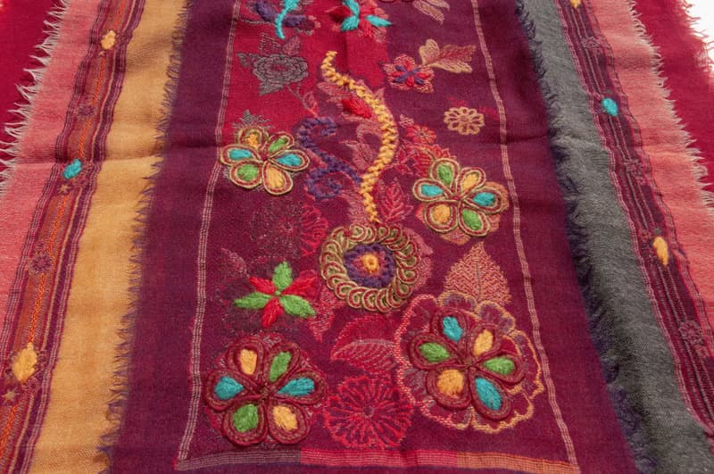 喀什米爾Cashmere/水煮羊毛披肩/針織圍巾/刺繡圍巾/羊絨披巾-花