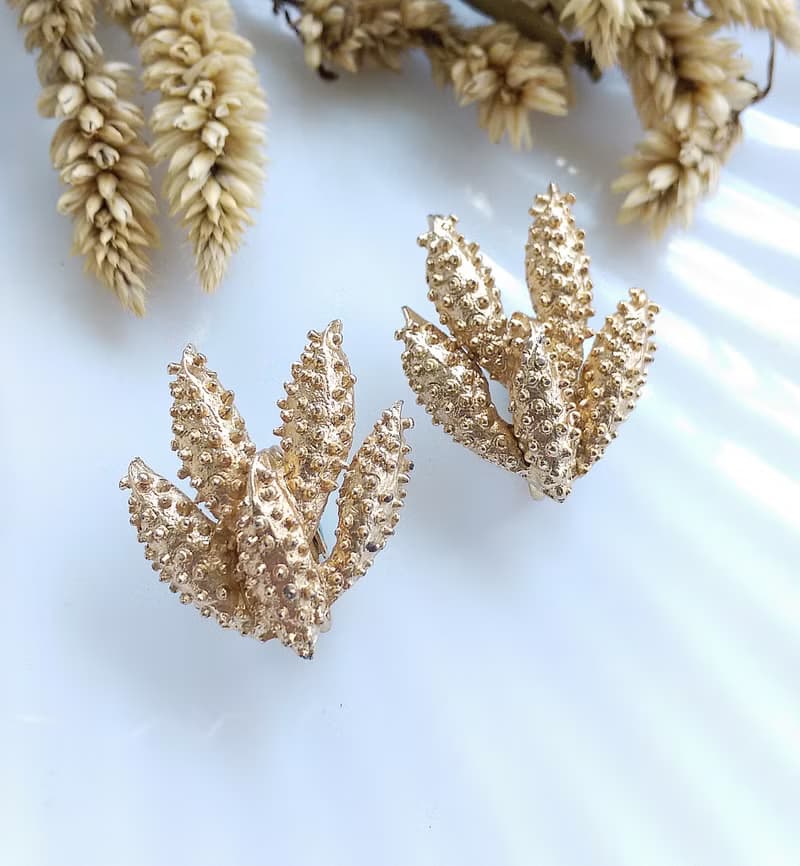 Vintage Jewelry 西洋古董飾品 SARAH COV WIND FLOWER 夾式耳環