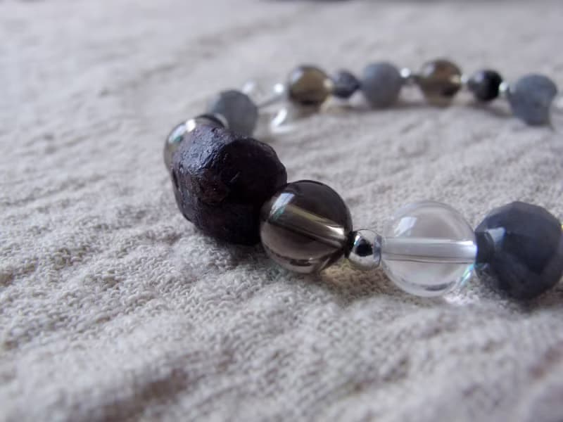 純銀 ∣ 石榴石 黑髮晶 拉長石 天然石手鍊