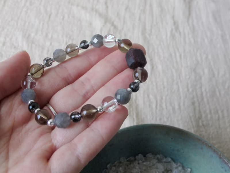 純銀 ∣ 石榴石 黑髮晶 拉長石 天然石手鍊