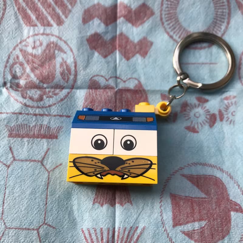 眼睛車/鑰匙圈 獅子 車子 眼睛 寶箱 樂高 LEGO 組合 禮物 掛飾