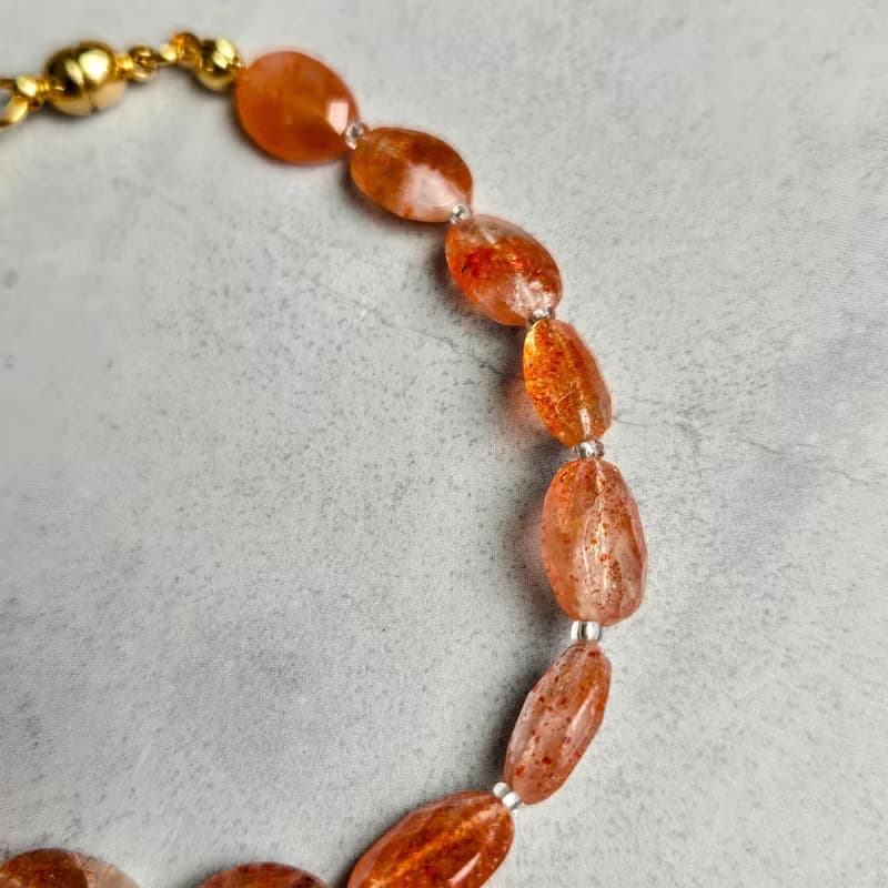 【Japan Handmade】サンストーン天然石ブレスレット　医療用ステンレス　マグネット式　高品質