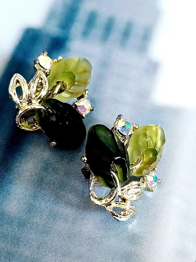 vintage jewelry 典雅翠綠萊茵 夾式耳環
