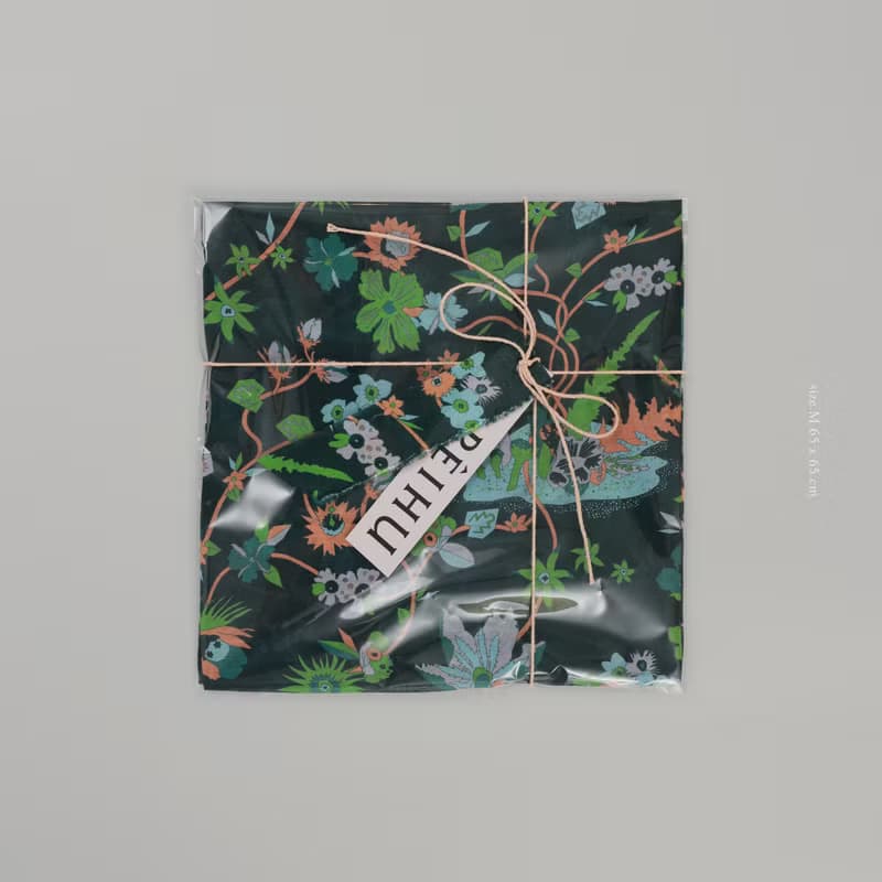 印花絲棉絲巾 - DANCING FLOWER 跳舞的花