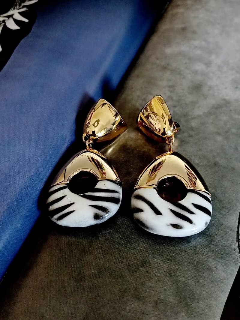 vintage jewelry  華麗黑白豹紋垂墜型夾式耳環