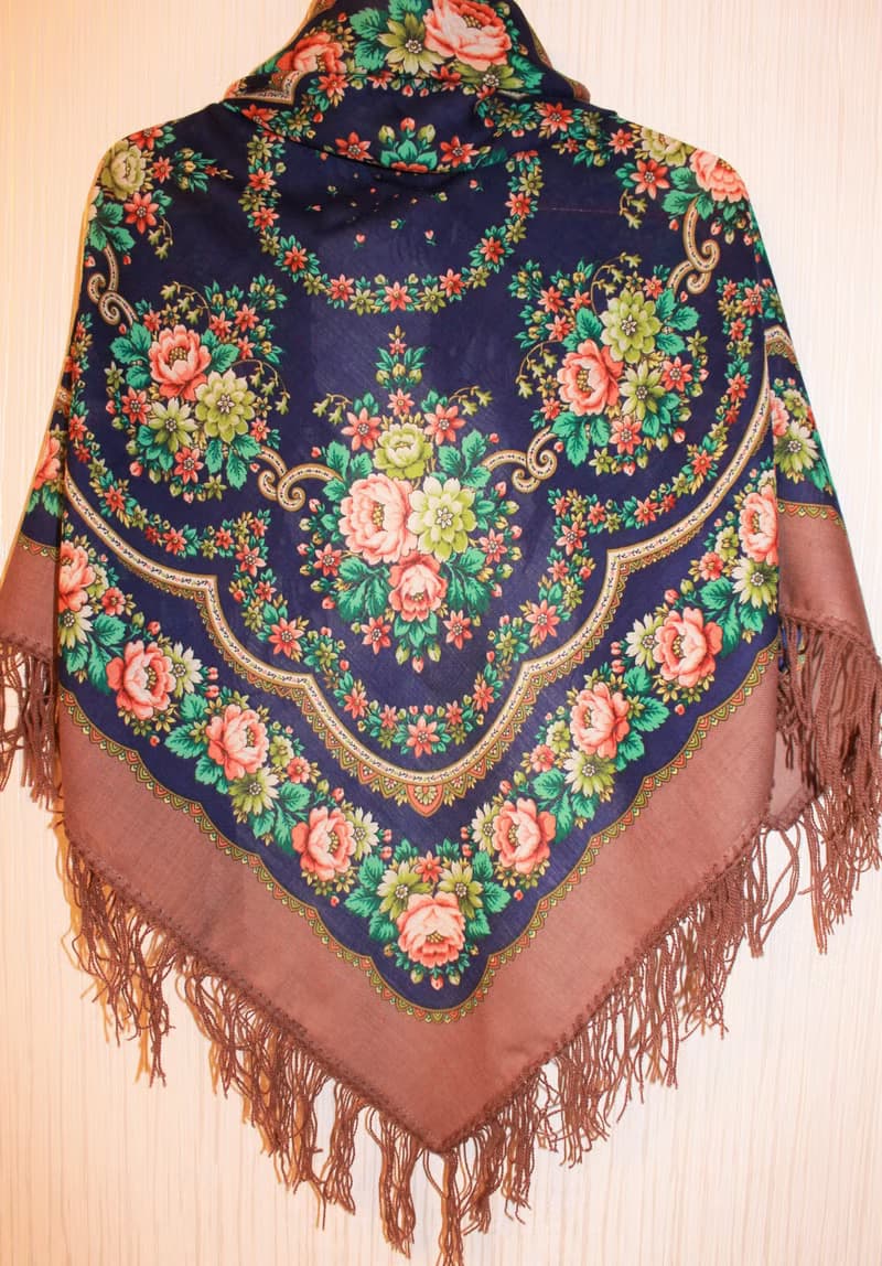 Authentic Pavlovo Posad Russian Shawl Scarf Soft 100% Wool 89x89 cm 1579-16