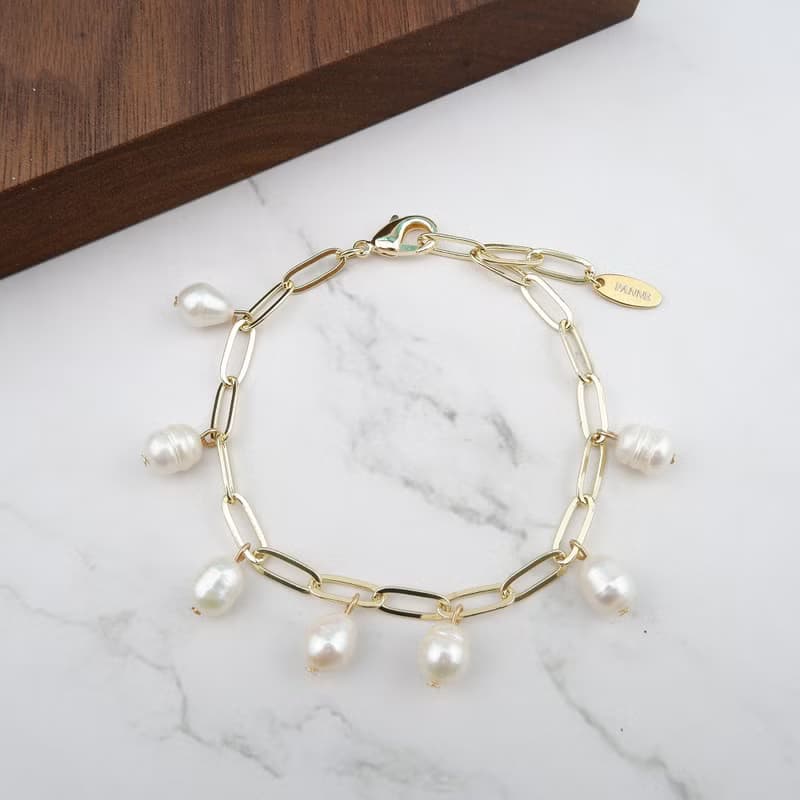 Drop Freshwater Pearl on Oval Chain Bracelet