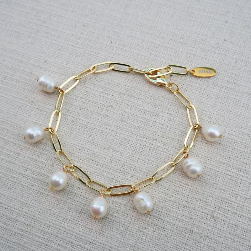 Drop Freshwater Pearl on Oval Chain Bracelet