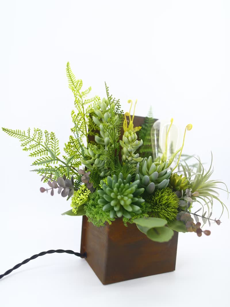 高擬真多肉植物鏽鐵燈 免運專人配送限雙北市 其餘地區需補運費