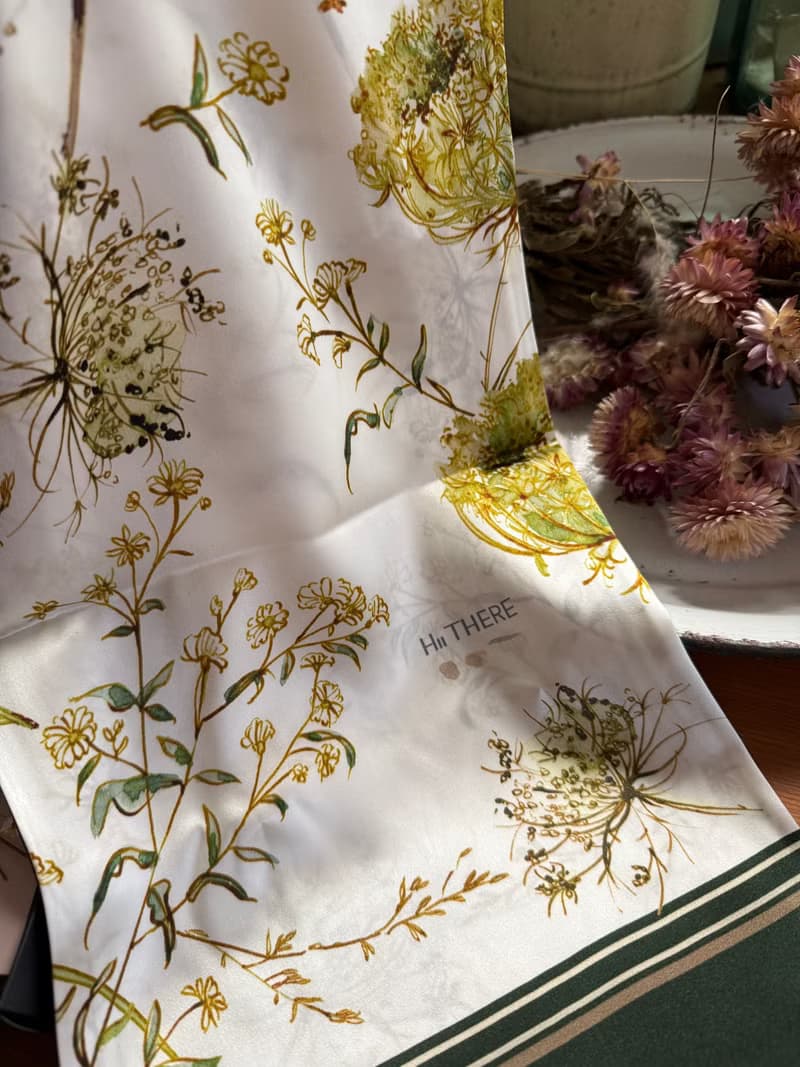 Queen Annes lace 野生蘿蔔花蠶絲巾