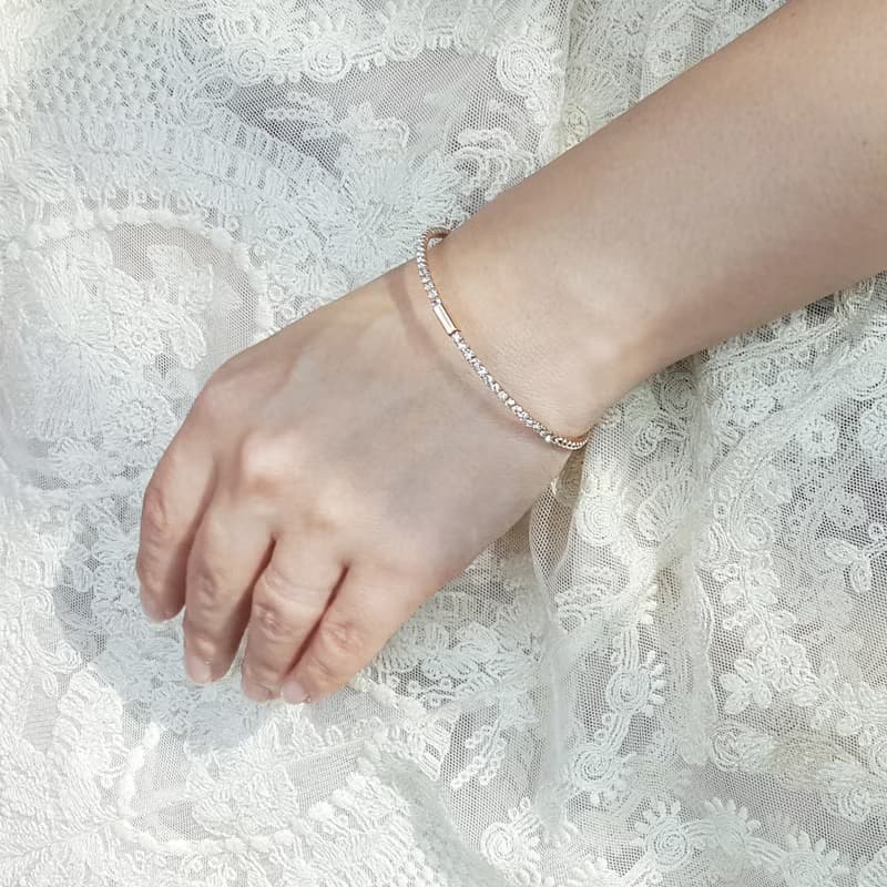 Rose Gold Rectangle point Single Line Flexible Bangle Bracelet