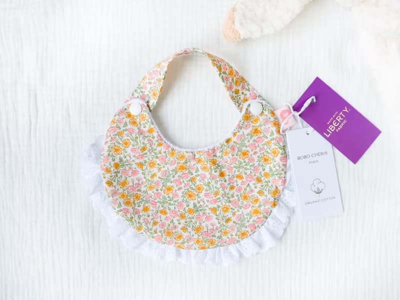 英國LIBERTY FABRICS法式有機棉寶寶圍兜(Freja Daisy)