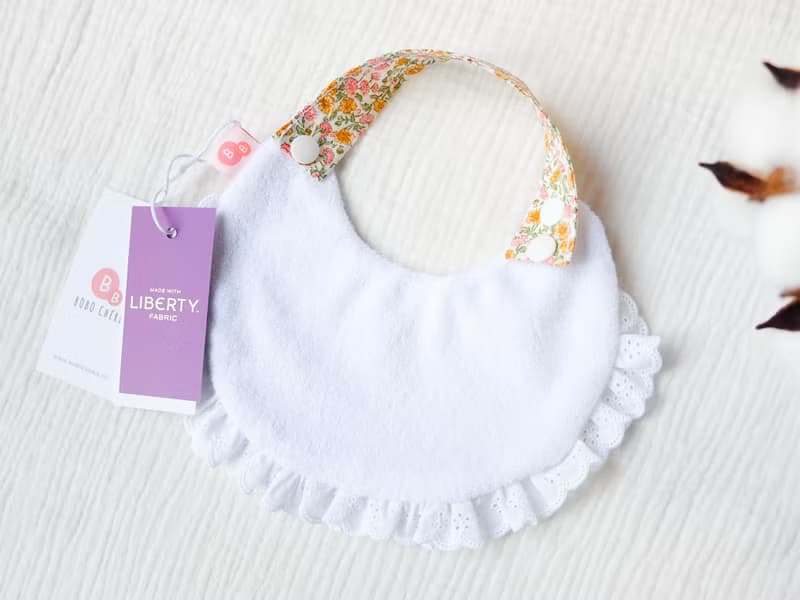 英國LIBERTY FABRICS法式有機棉寶寶圍兜(Freja Daisy)