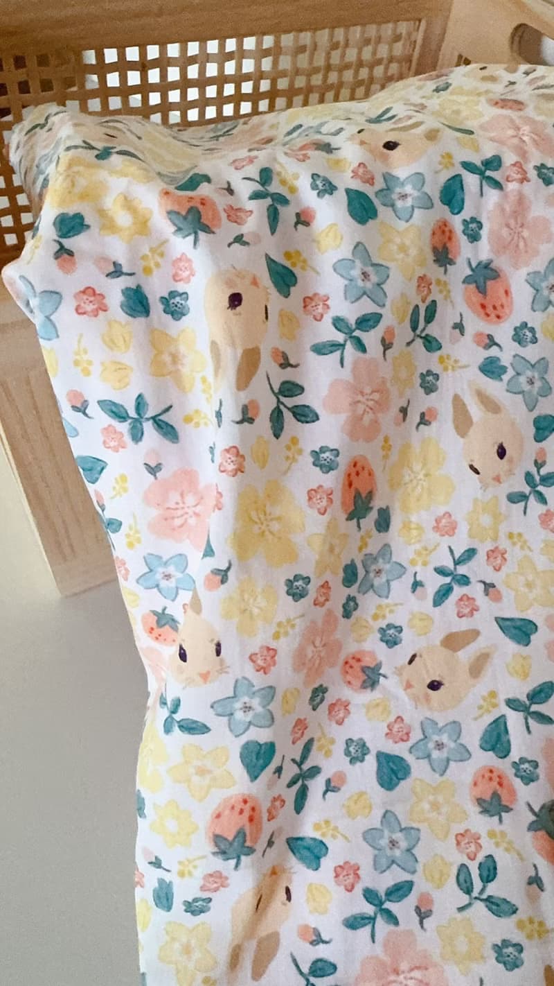 莓好花兔 手工嬰兒皺紗毯(四季薄被) 幼兒園午休被
