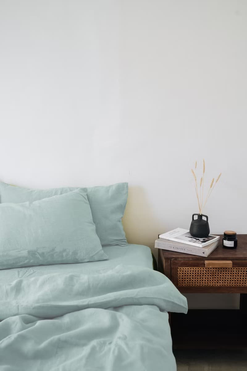 Sea glass linen fitted sheet / Softened linen bed sheet / Deep pocket