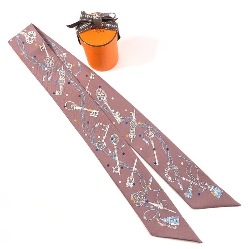 【日本直送 中古美品】エルメス HERMES ツイリー スカーフ 063871S LES CLES A POIS レ・クレ・ア・ポア 鍵 シルク100%