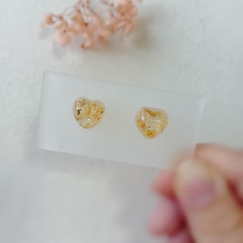 耳針 / 耳夾 / 迷你愛心 乾燥花耳環