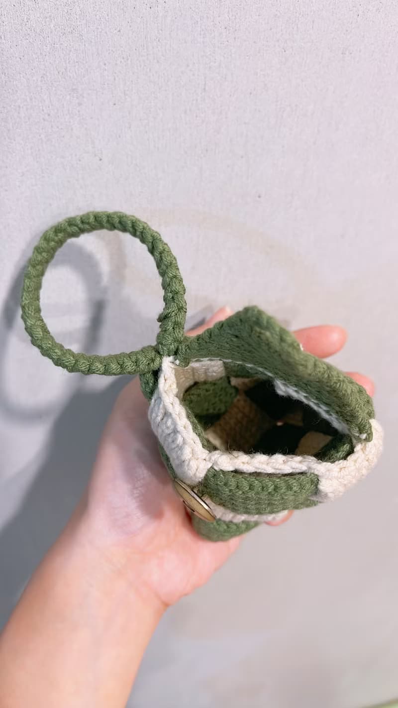 手工鉤織-編織紋三角立體零錢手袋 鉤針零錢包/零錢袋/手挽袋