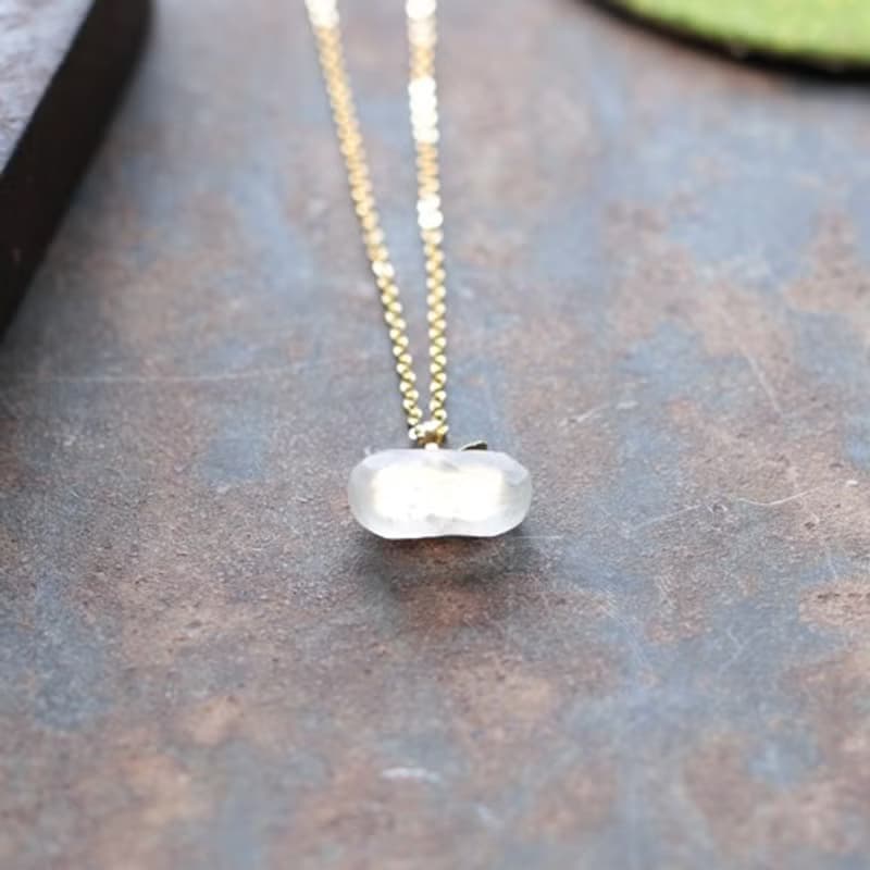 ちいさい蜜りんご　ネックレス　N456