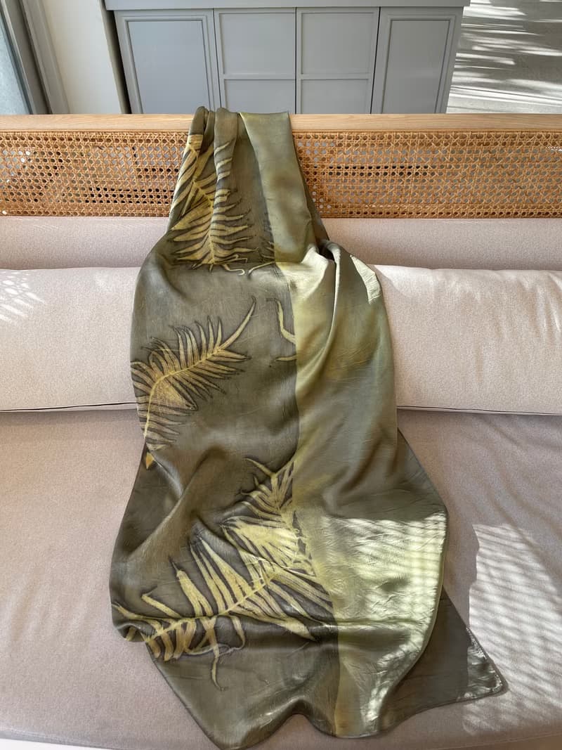 花葉移印染長絲巾 - 苔林翠羽