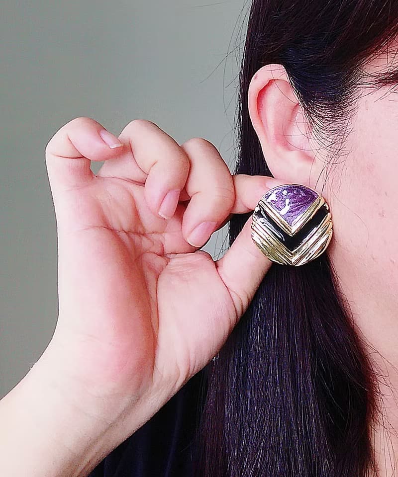 Vintage Jewelry 西洋古董飾品 復古摩登 V 撞色 針式耳環