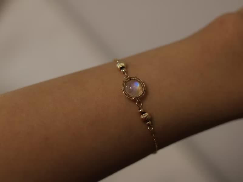 【傾城】美國14K注金手工繞線月光石金珠手鍊