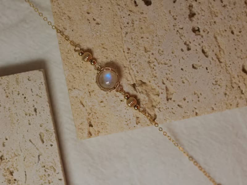 【傾城】美國14K注金手工繞線月光石金珠手鍊