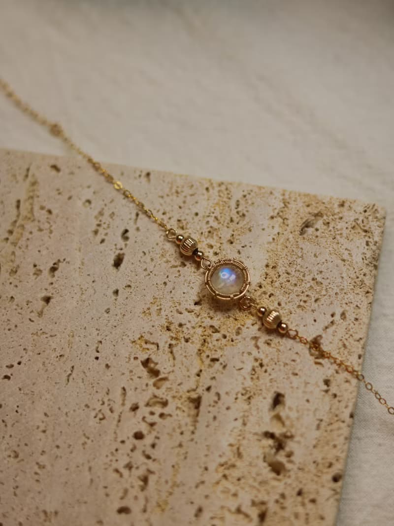 【傾城】美國14K注金手工繞線月光石金珠手鍊