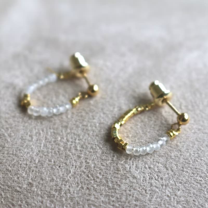 耳環 月光石 14k包金隔珠 - 維納斯 -