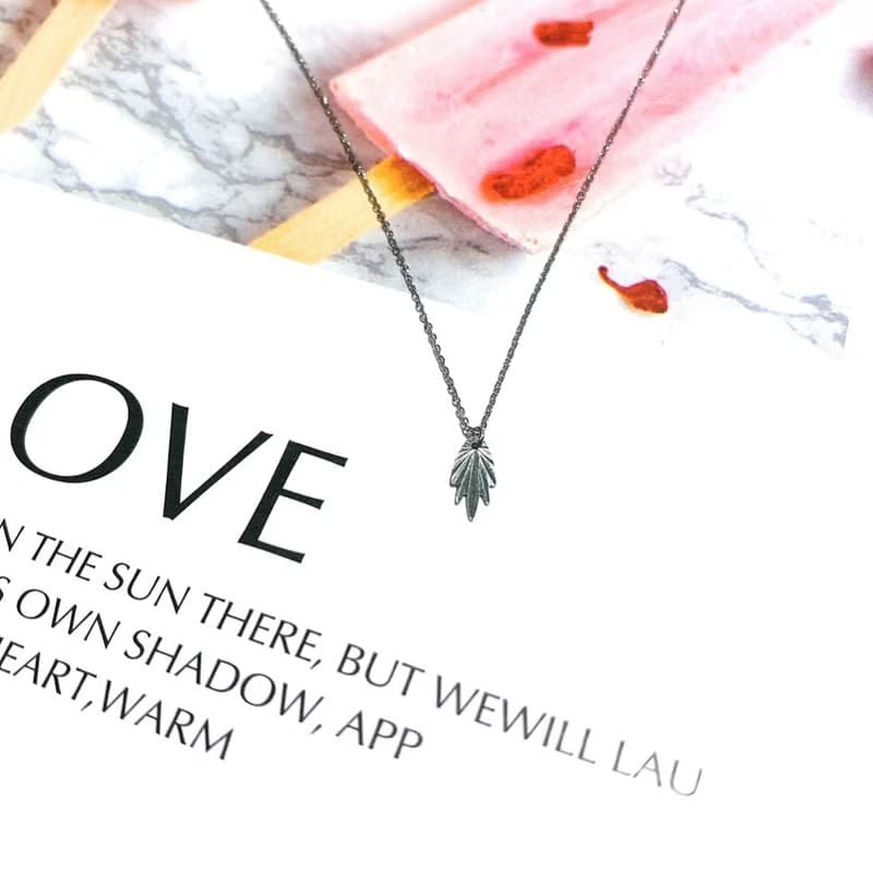 Eli Jewelry 義大利正14K白金精雕mini迷你小葉子造型14K白金項鍊