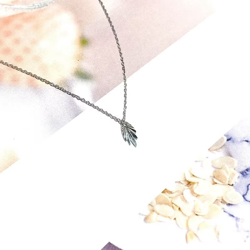 Eli Jewelry 義大利正14K白金精雕mini迷你小葉子造型14K白金項鍊