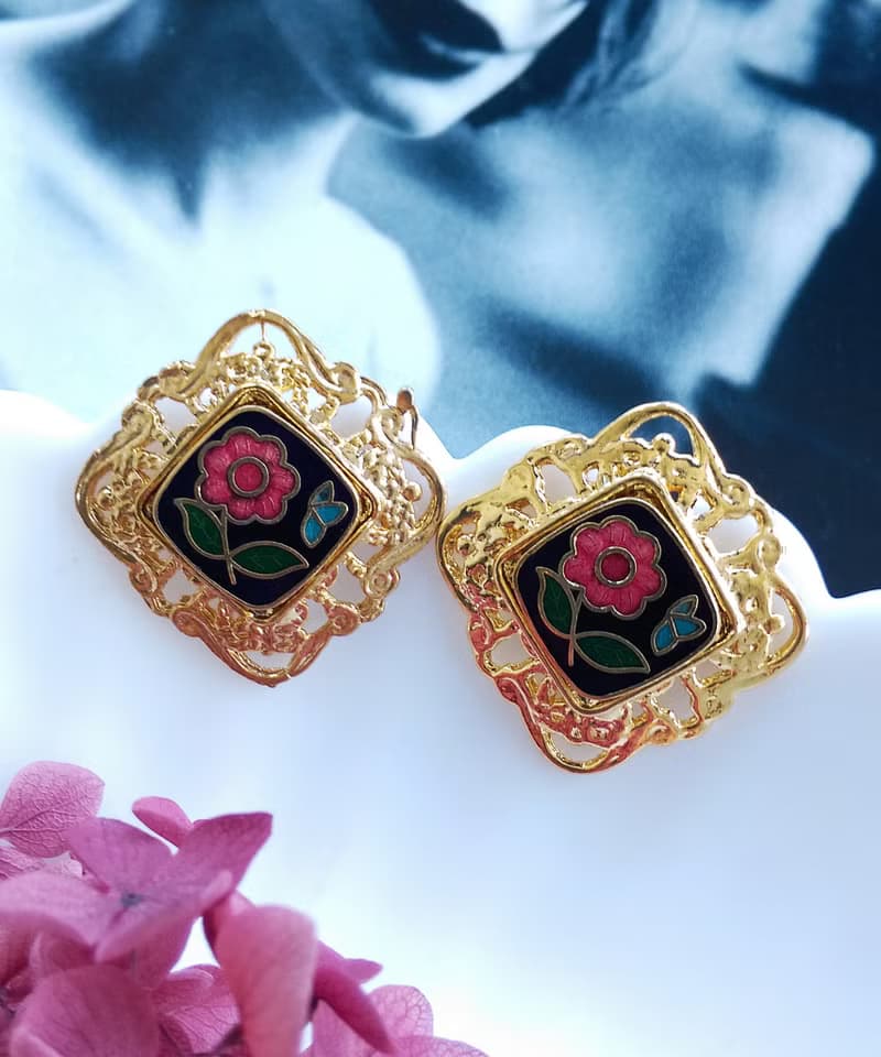 Vintage Jewelry 西洋古董飾品 景泰藍 黑底小花 針式耳環