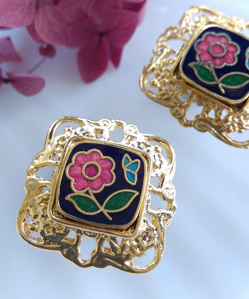 Vintage Jewelry 西洋古董飾品 景泰藍 黑底小花 針式耳環