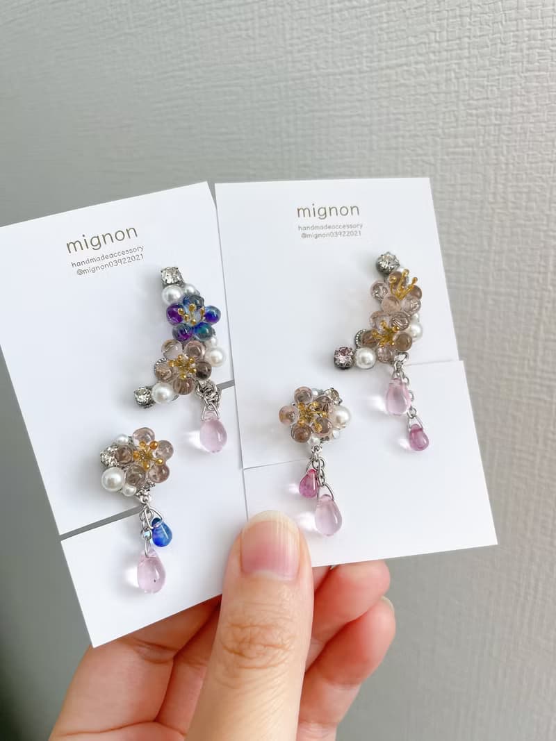 桜のイヤーカフ３セット　ガラスイヤリング　桜ピアス　チェコガラス　桜　イヤーカフ