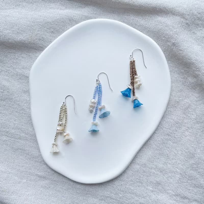 TeenyTinyCraft | 蕊•湛藍 手工耳環/耳夾